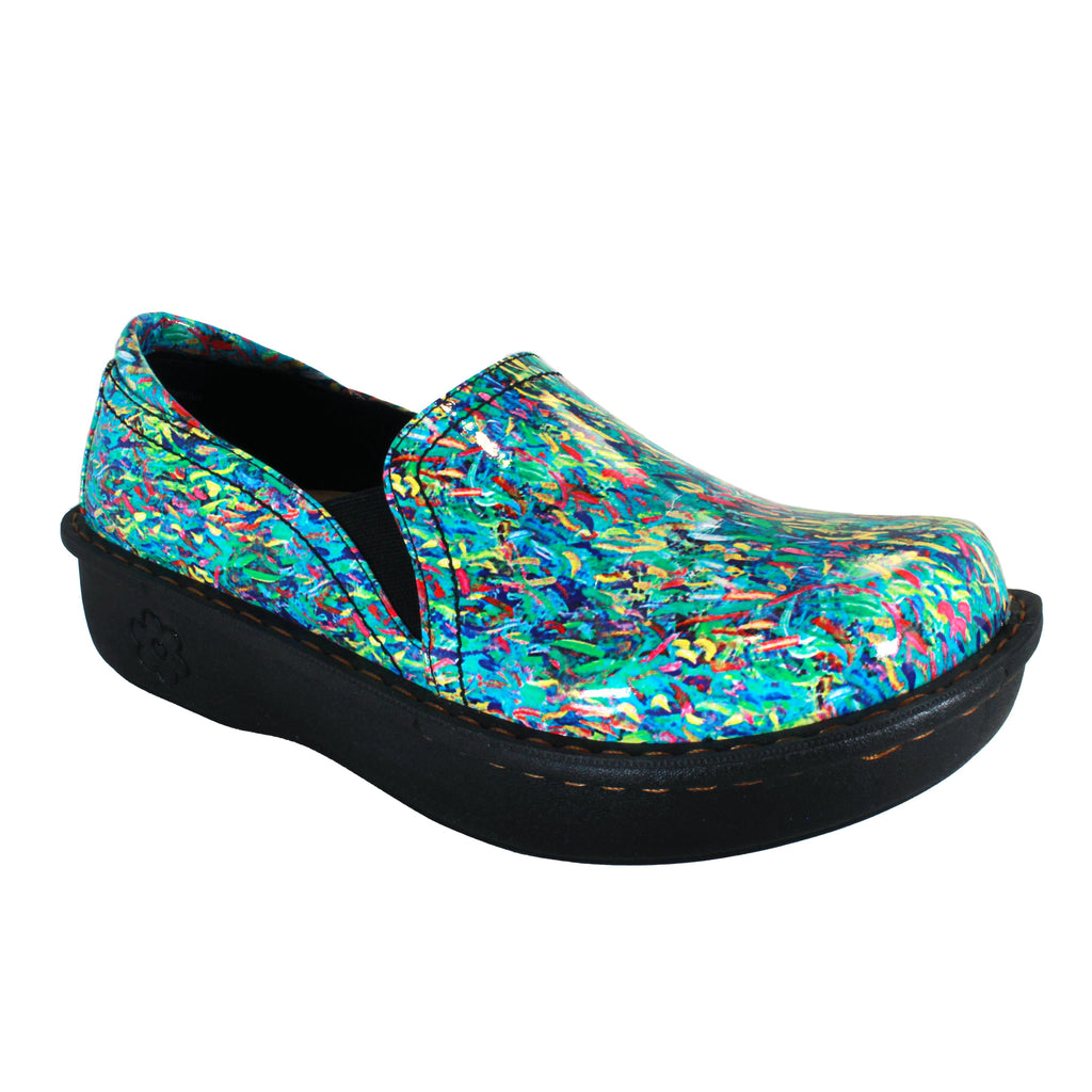Sanosan Maria Comfort Slip-On Clogs in Buntem Fischdruck - CLOSEOUT