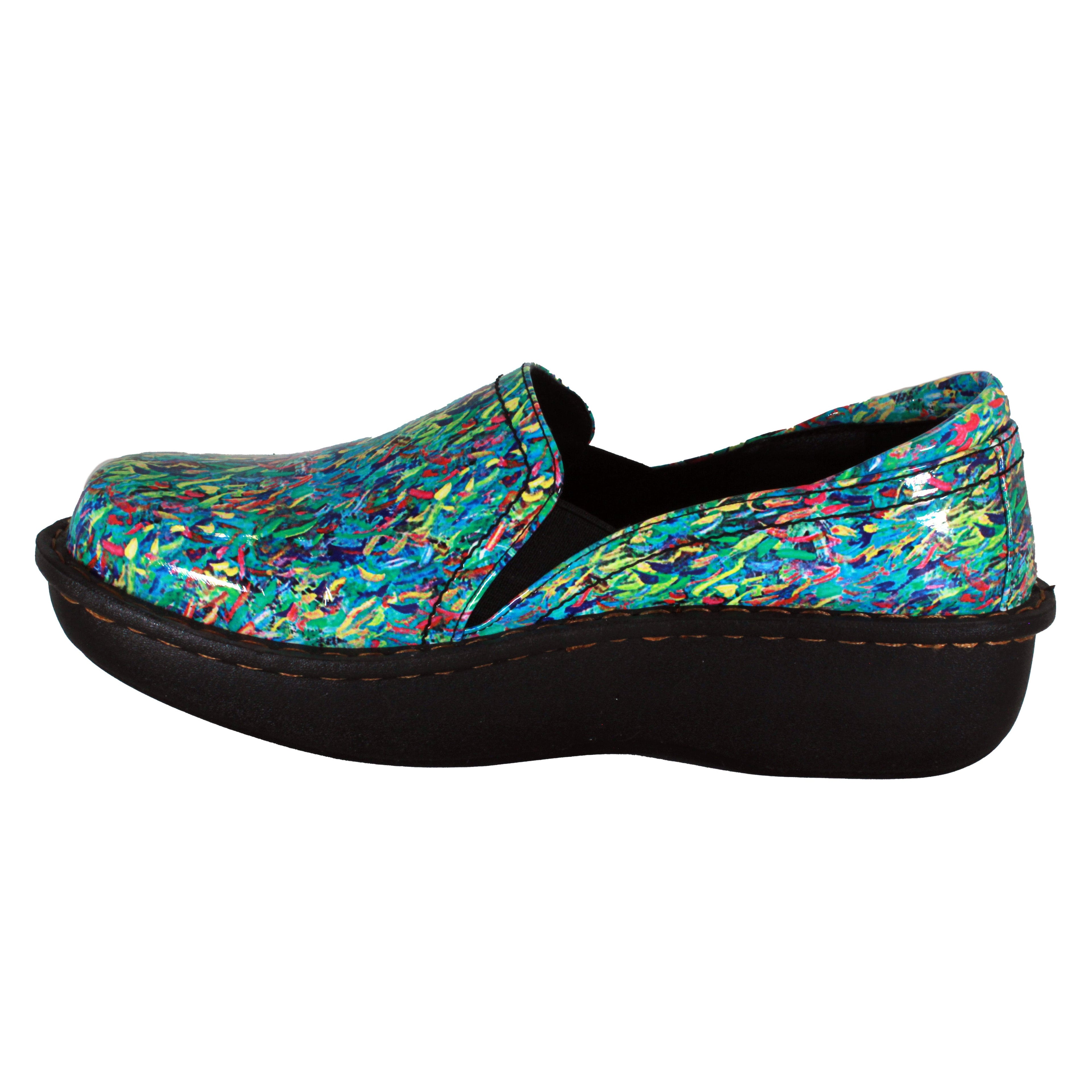 Sanosan Maria Comfort Slip-On Clogs in Buntem Fischdruck - CLOSEOUT