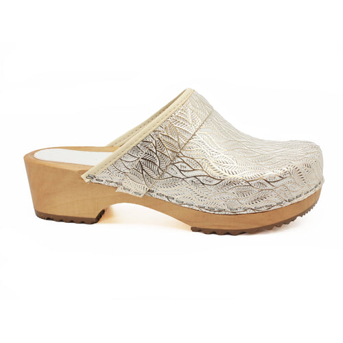 BJORK Maja Wood Open Back Tooled Natürliche Leder Clogs
