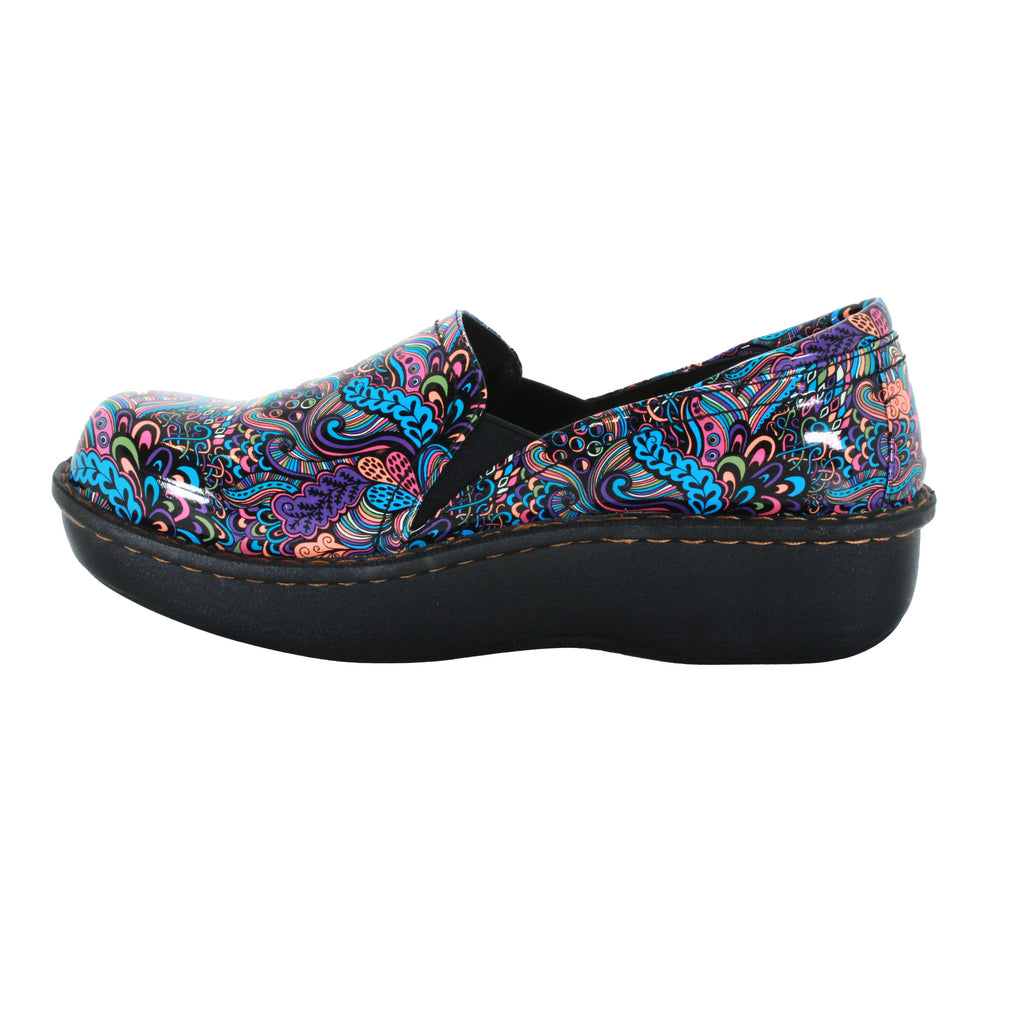 Sanosan Maria Comfort Slip-On Clogs im Mardi Gras-Druck - CLOSEOUT