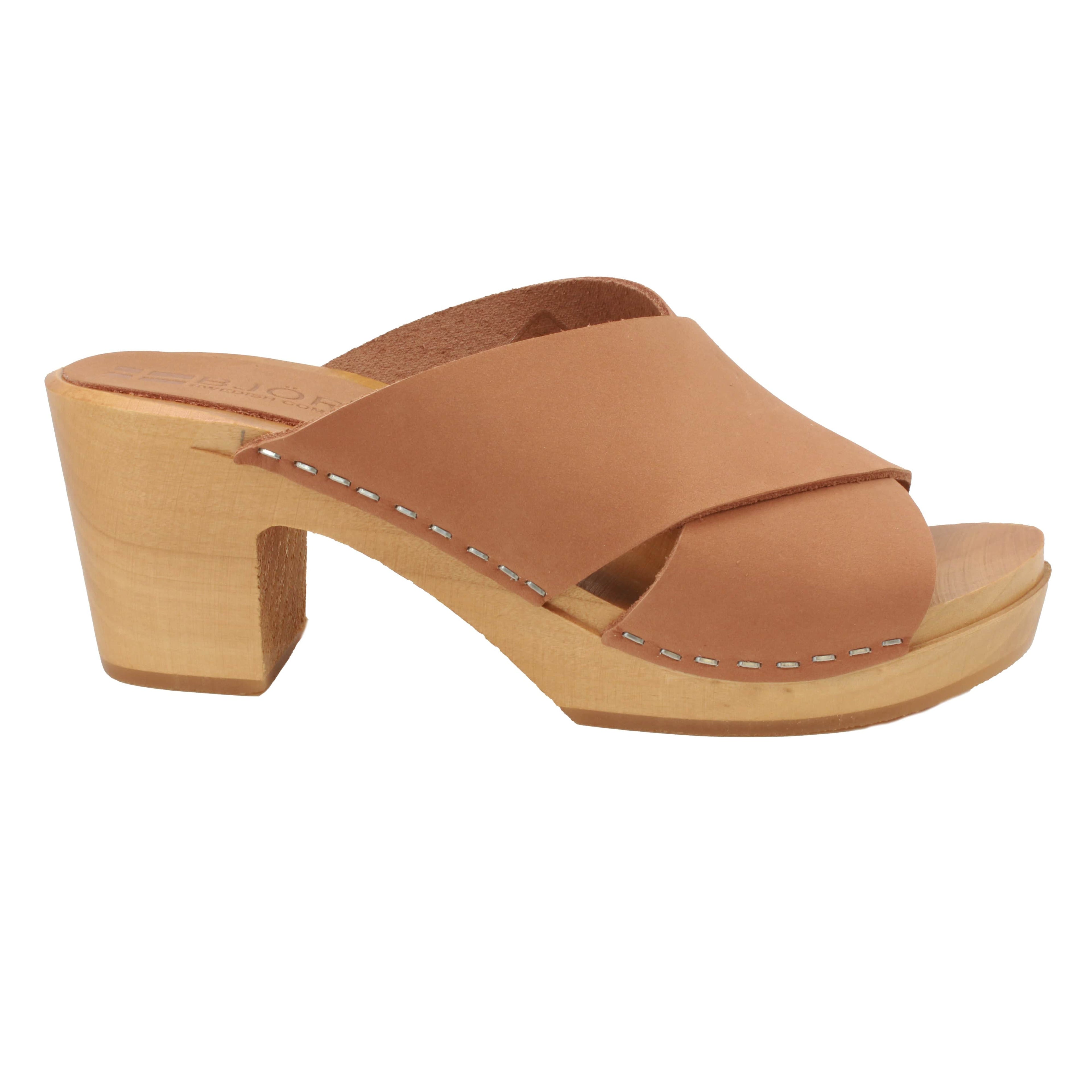 BJORK RIKKE Schwedische Holzlogos in Cognac Nubuck