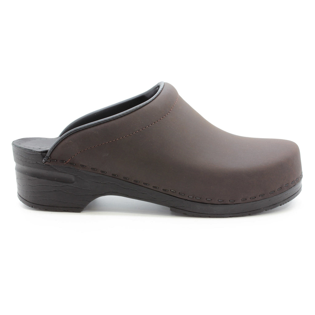 BJORK Männer Sam Open Back geölte Leder Clogs - CLOSEOUT