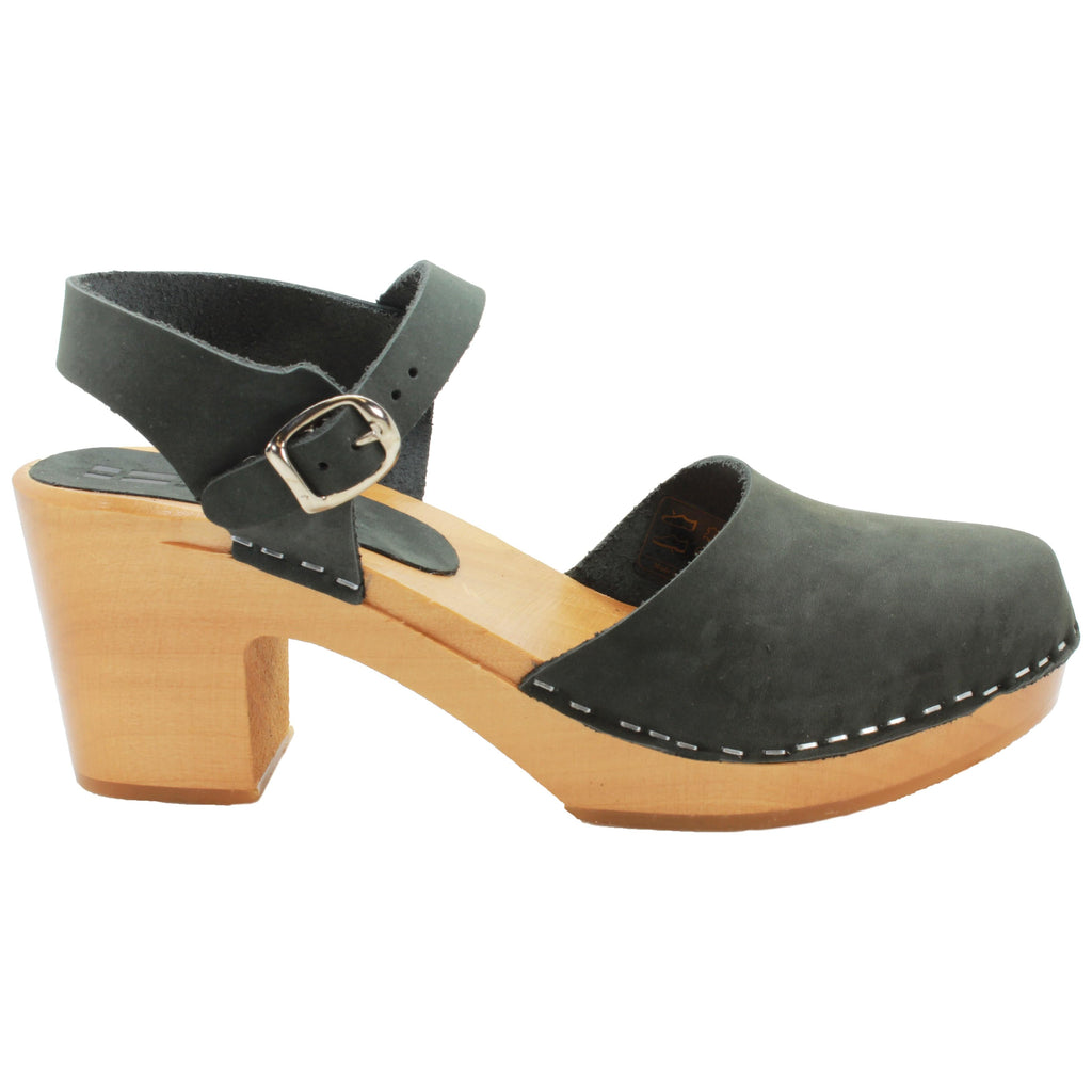 BJORK MARGARETA Schwedische Holzklauensandalen in Waldgrünes geöltes Leder