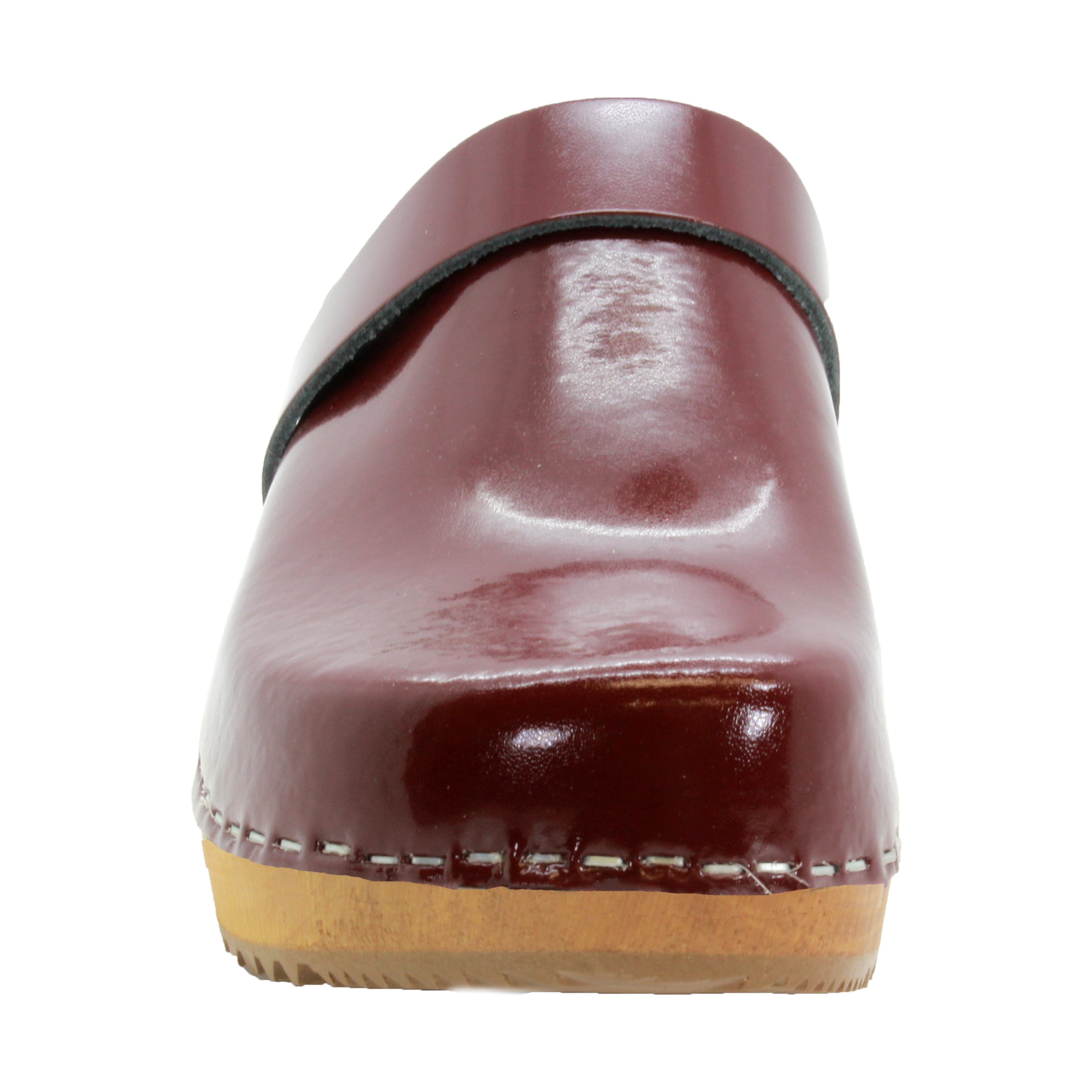 BJORK LEIA Holz Classic Open Back Maroon Patent Leder Clogs - CLOSEOUT
