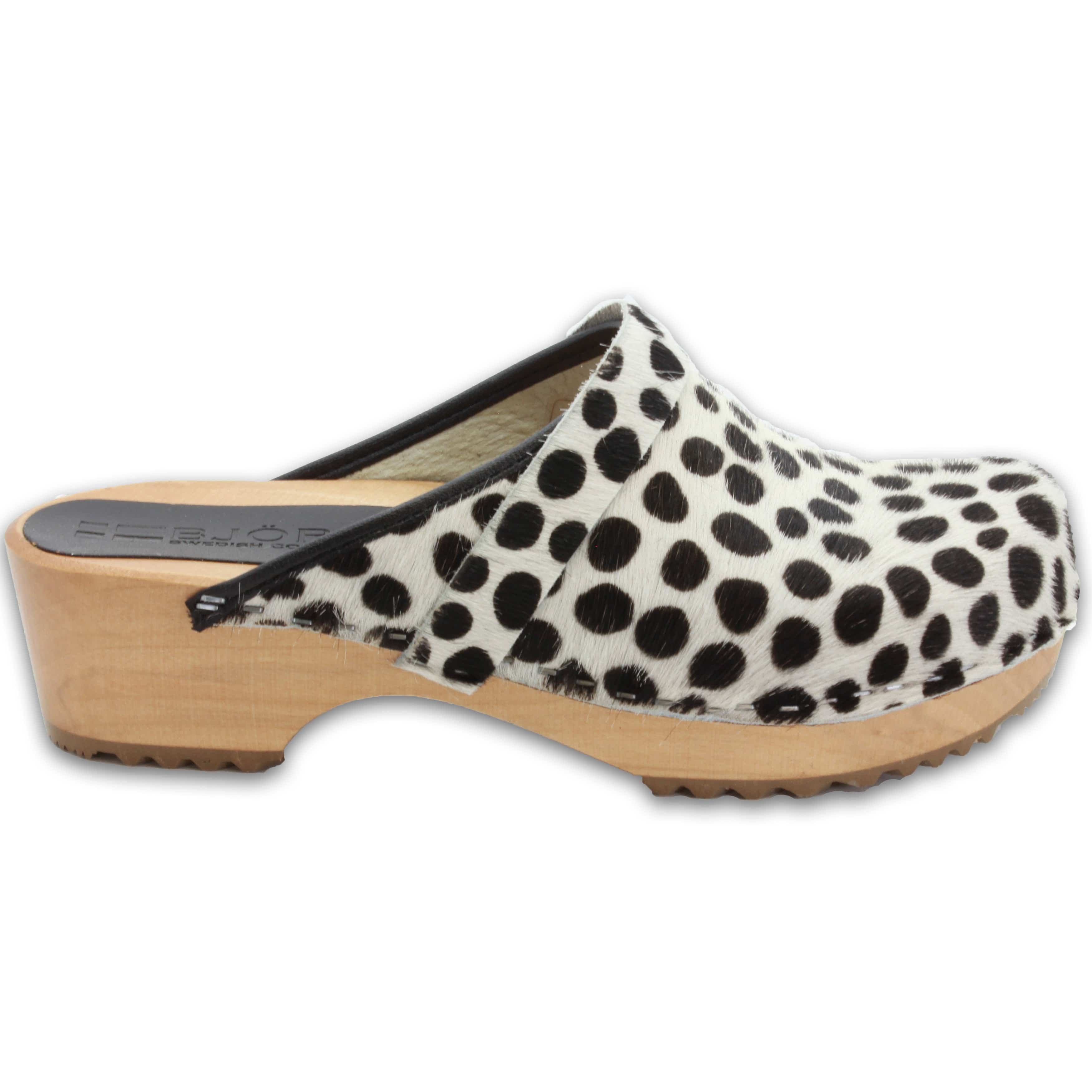 BJORK Safari Wood Öffnen Sie Dalmatin Clogs - CLOSEOUT