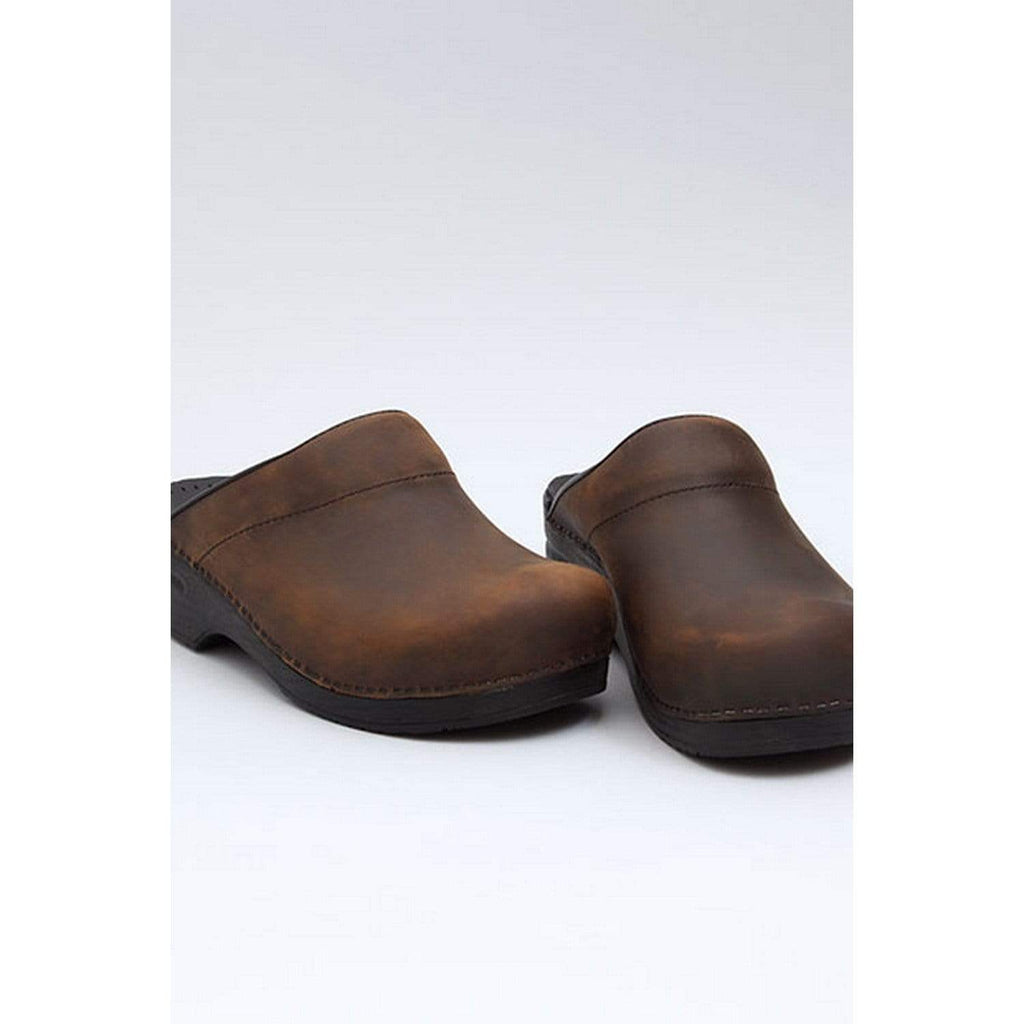 DANSKO Männer Karl Open Back Ölleder Clogs