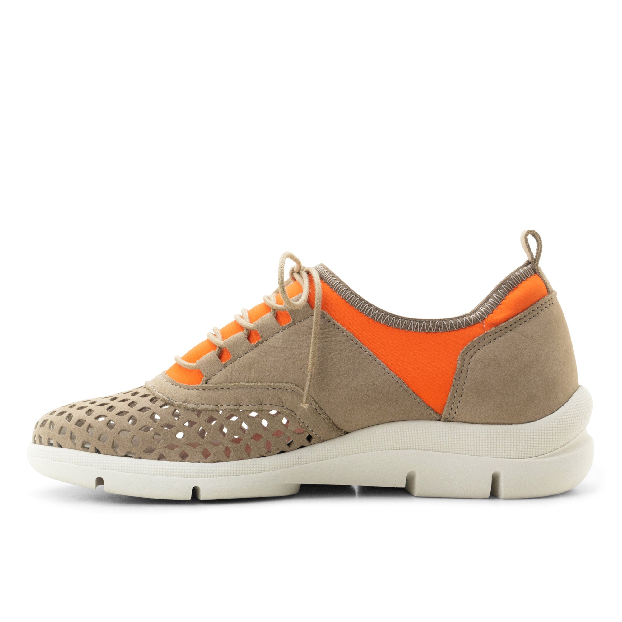 Dromedaris Valene Perforated Leather Comfort Schuh