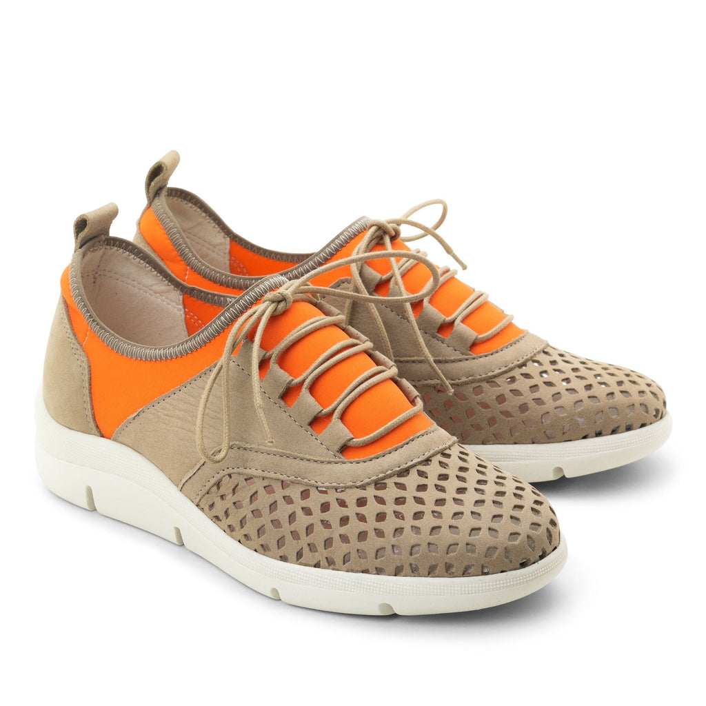 Dromedaris Valene Perforated Leather Comfort Schuh